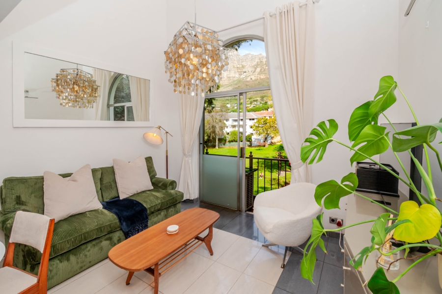 1 Bedroom Property for Sale in Gardens Western Cape
